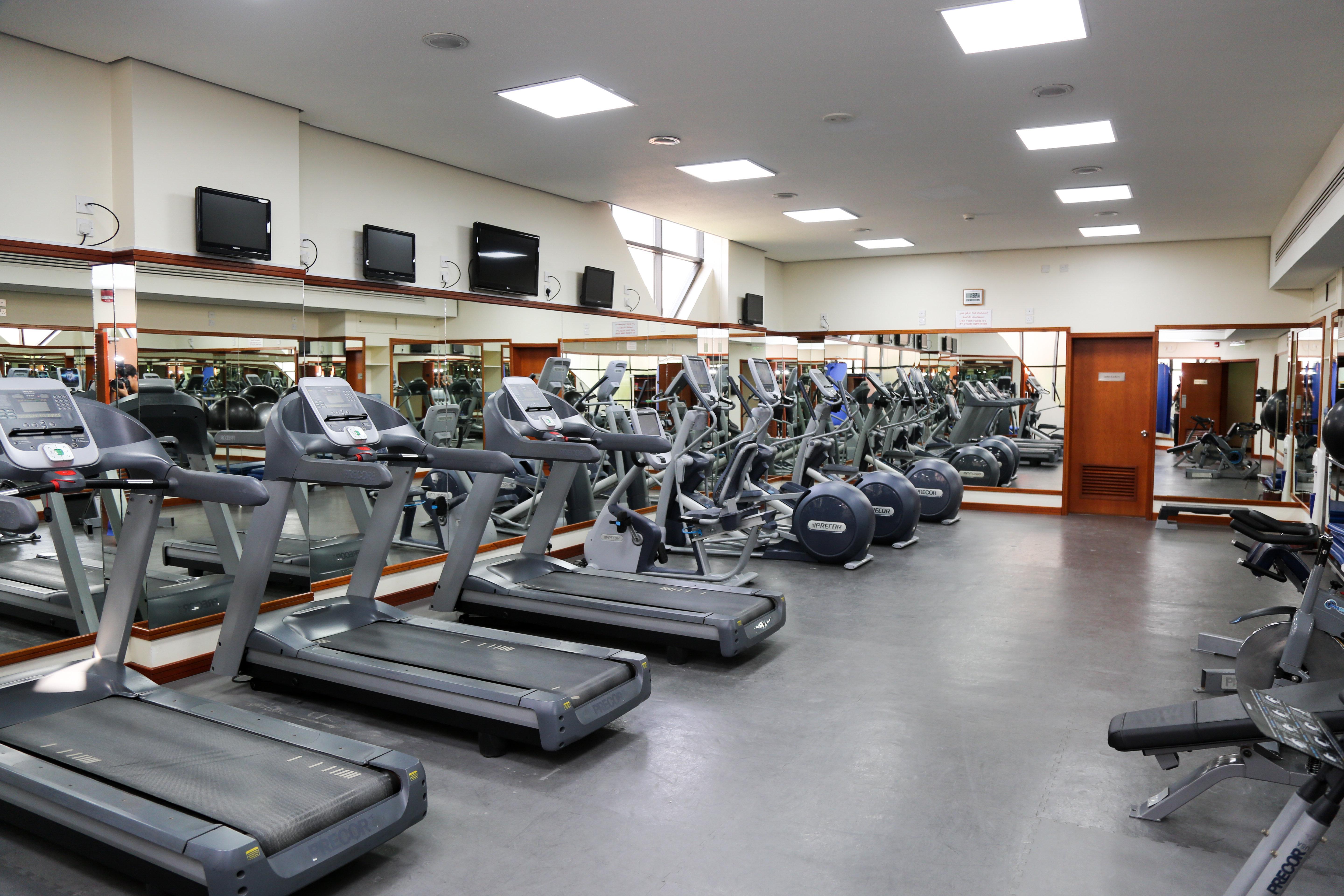 Готель Crowne Plaza Bahrain By Ihg Манама Екстер'єр фото The gym at the hotel