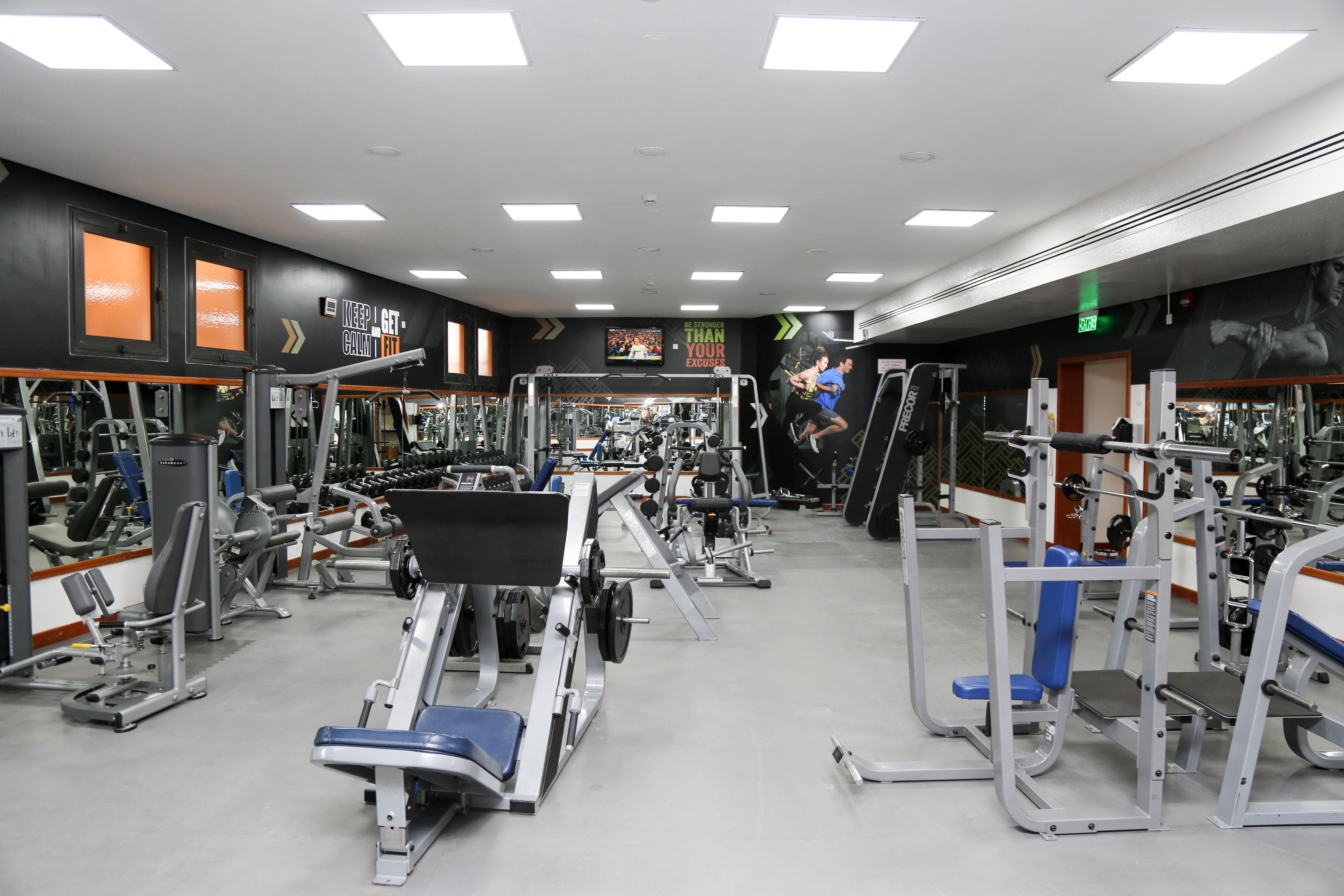 Готель Crowne Plaza Bahrain By Ihg Манама Екстер'єр фото The gym at the National Football Centre