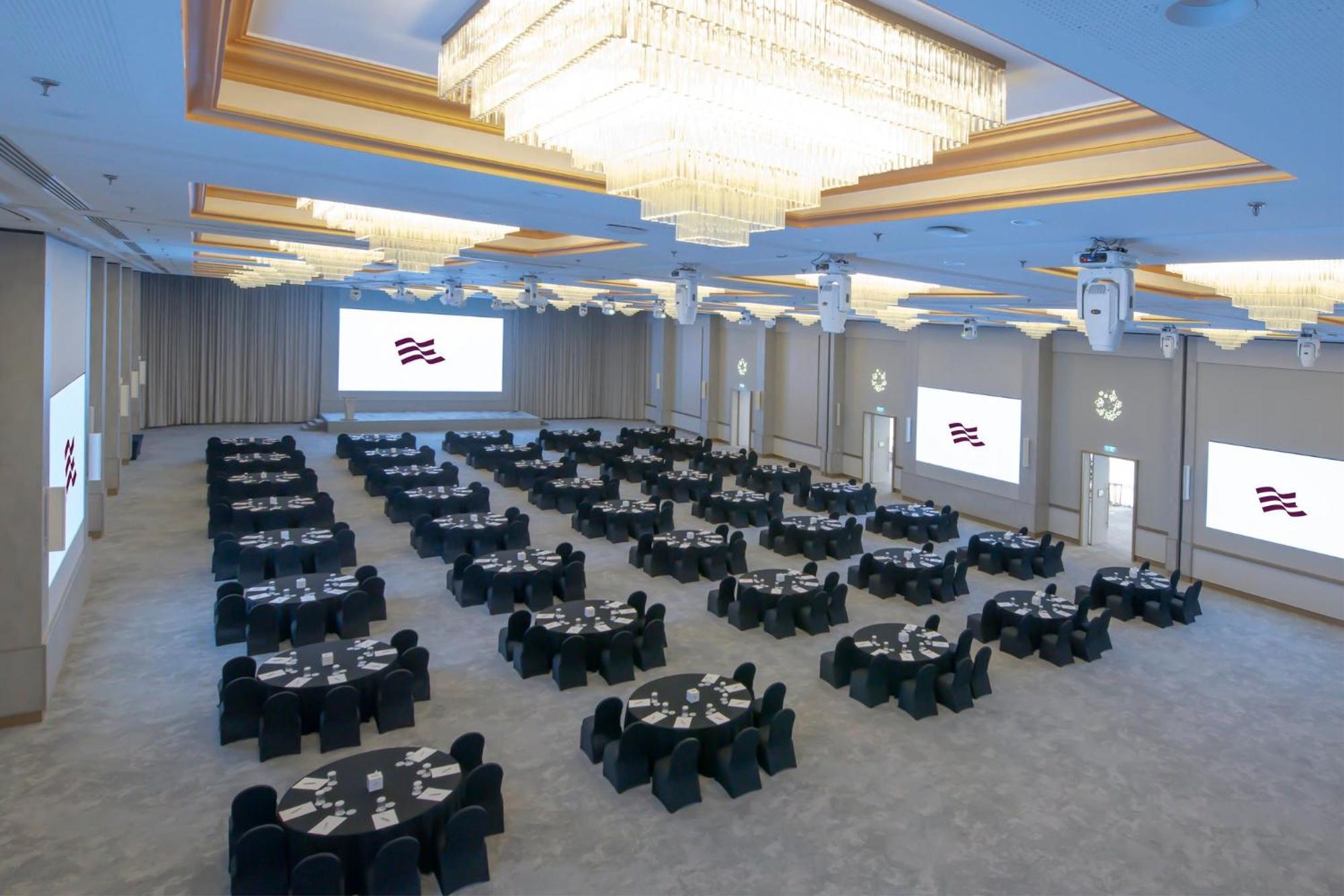 Готель Crowne Plaza Bahrain By Ihg Манама Екстер'єр фото